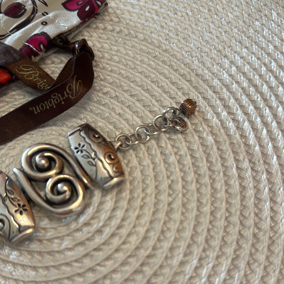 BRIGHTON Elegant Silver Swirl Bracelet - Picture 4 of 10